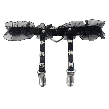lace-spike-garter