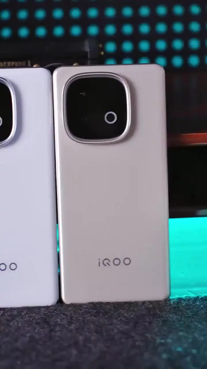 VIVO Iqoo z10 turbo pro 256+12 CN　ホワイト vivo iQOO Z10 Turbo Pro 6.78