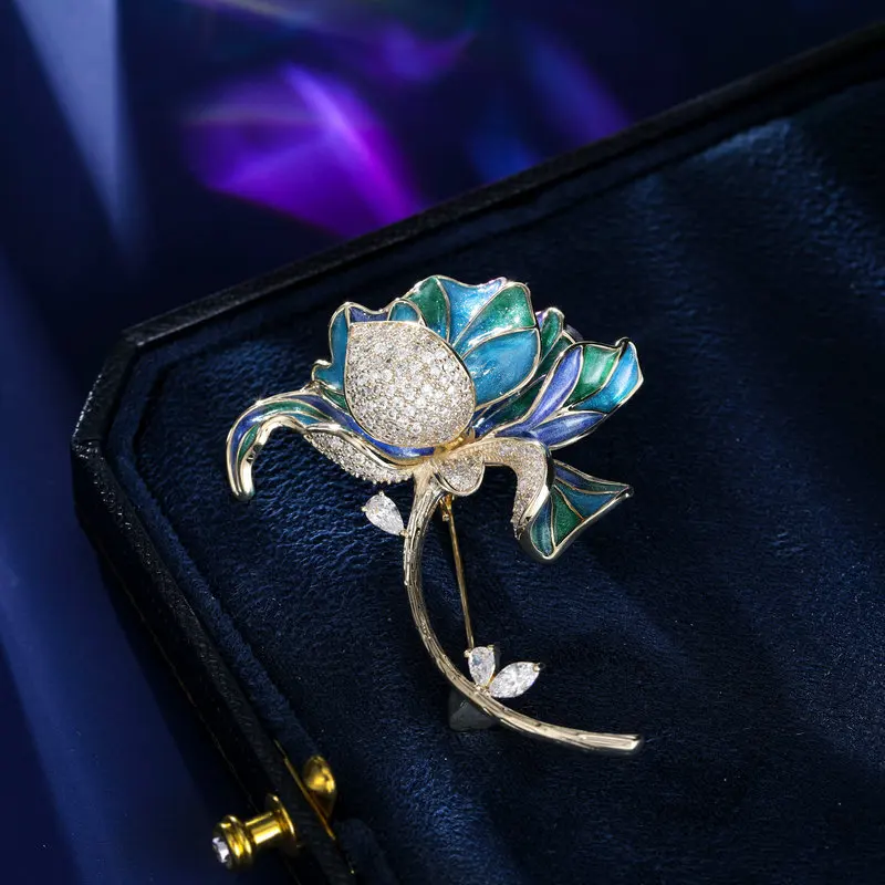 Elegant Temperament Enamel Plated Lotus Brooches Pins New Fashion Statement Flower Corsage Bouttoniere Accessories