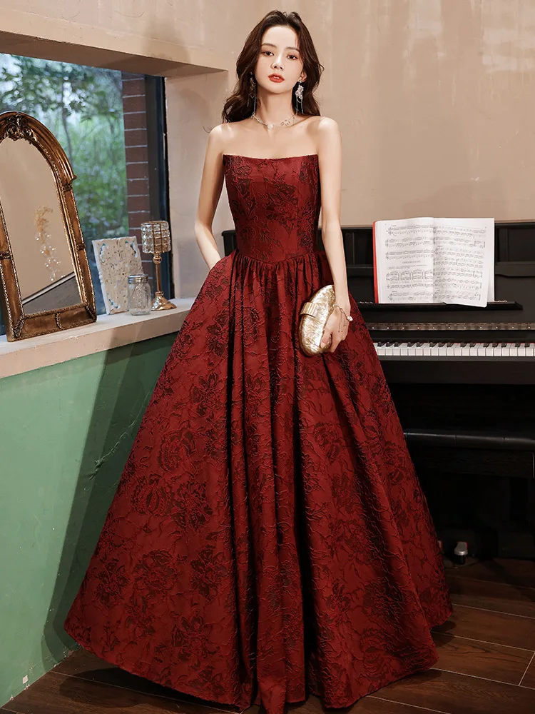 

Burgundy Printing Celebrity Dresses A-Line Sleeveless Sweetheart Strapless Long Wedding Host Party Evening Prom Bridesmaid Gown