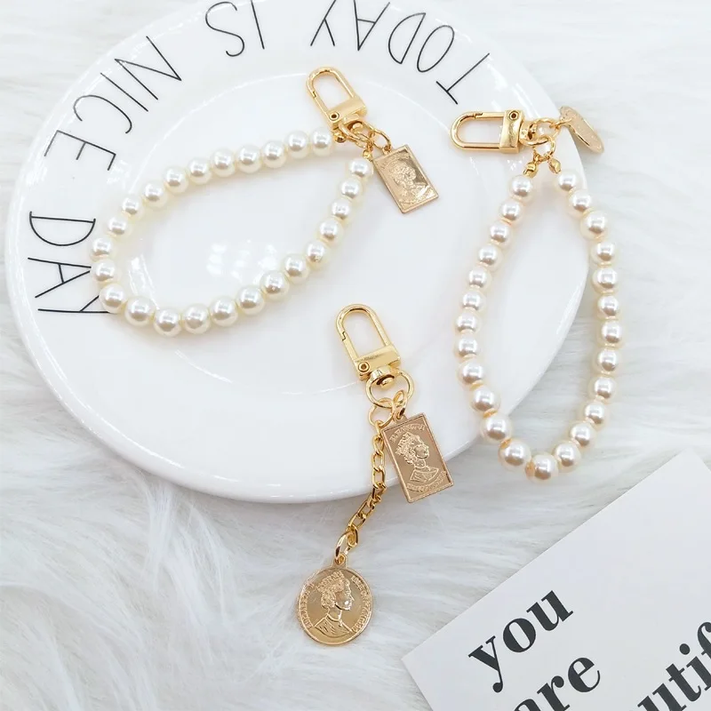 Simulierte Perle Schlüsselanhänger für Aorpods Taschenanhänger Perlen Schlüsselhalter für Frauen Handy DIY Sweet Charm Schmuck Zubehör