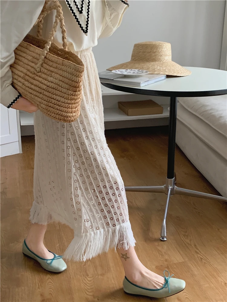 Hollow Lace Knitted Skirt Tassels Pleated Long Skirts Korean Elegant Casual Elastic High Waist Skirt Black Apricot Spring Summer white pleated skirt