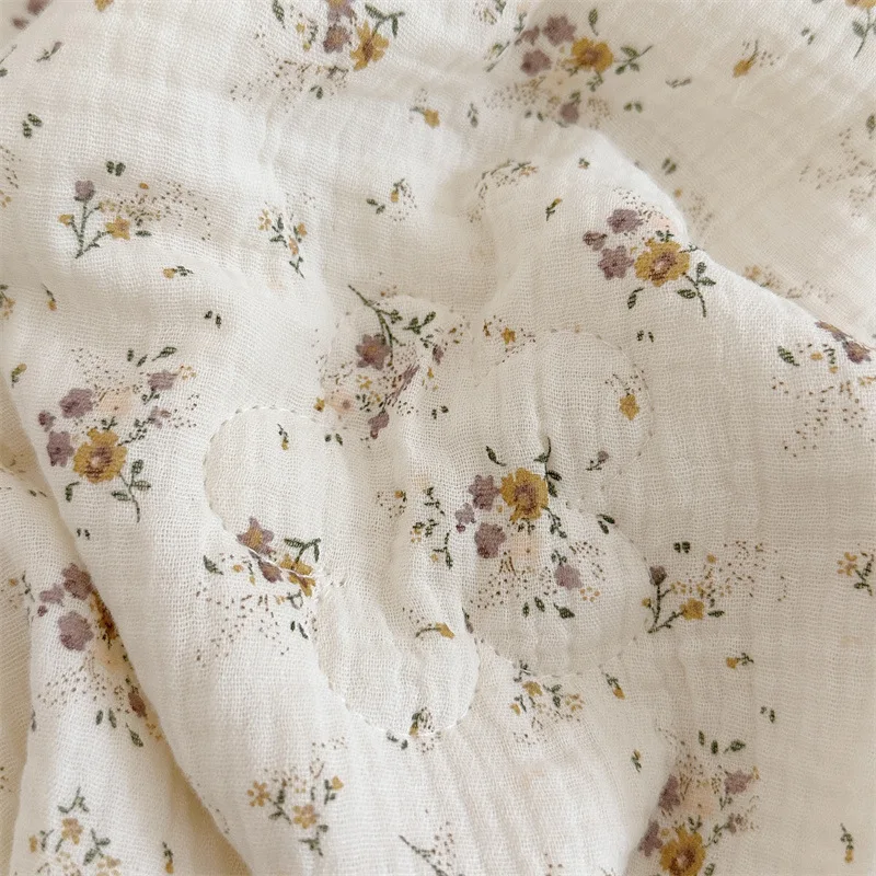 Cute and comfy muslin quilt for little girls lightweight cotton quilt for all seasons120x150cm