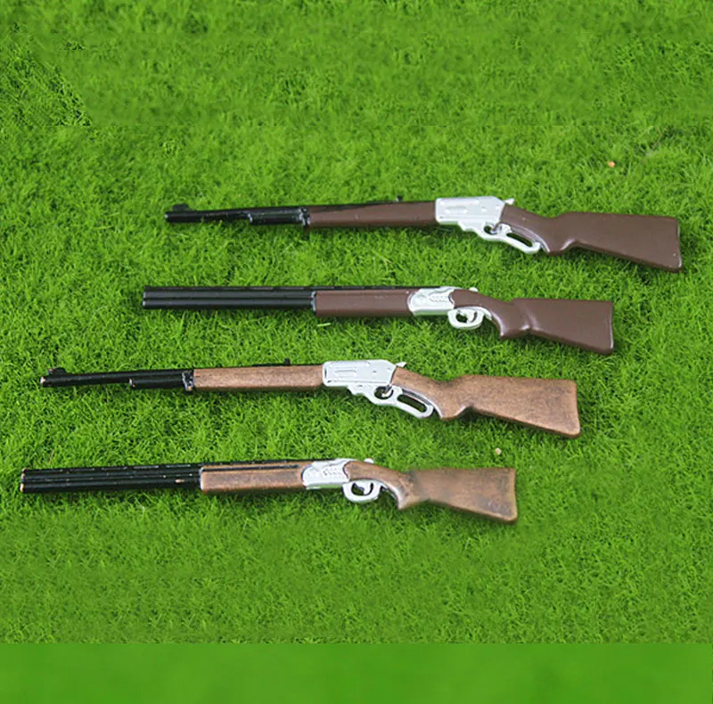 Miniature Items Mini Metal Pistol Guns Model Toys Soldier Scene Props for 1/12 Action Figure Dolls Accessories Dollhouse Decor