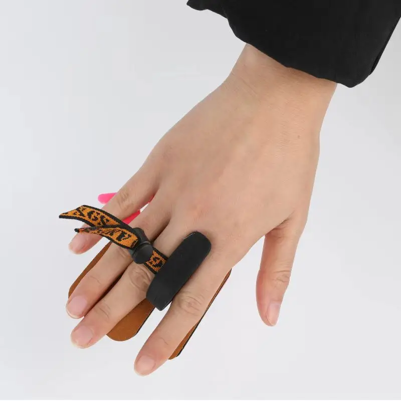 Cowhide cheek and finger guards, beautiful hunting, reverse bending, straight drawing, archery, cheek and finger guards