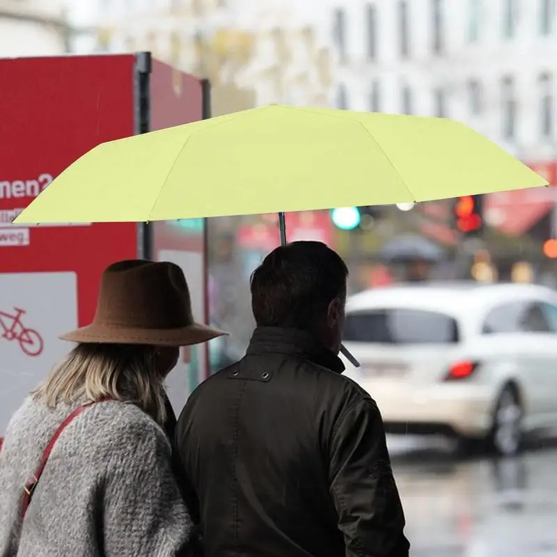 This Backpack Has a Retractable Umbrella For Sun and Rain