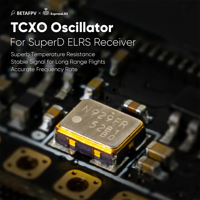 Récepteur BETAFPV SuperD ELRS 2.4G True Diversity monté sur un drone FPV en vol