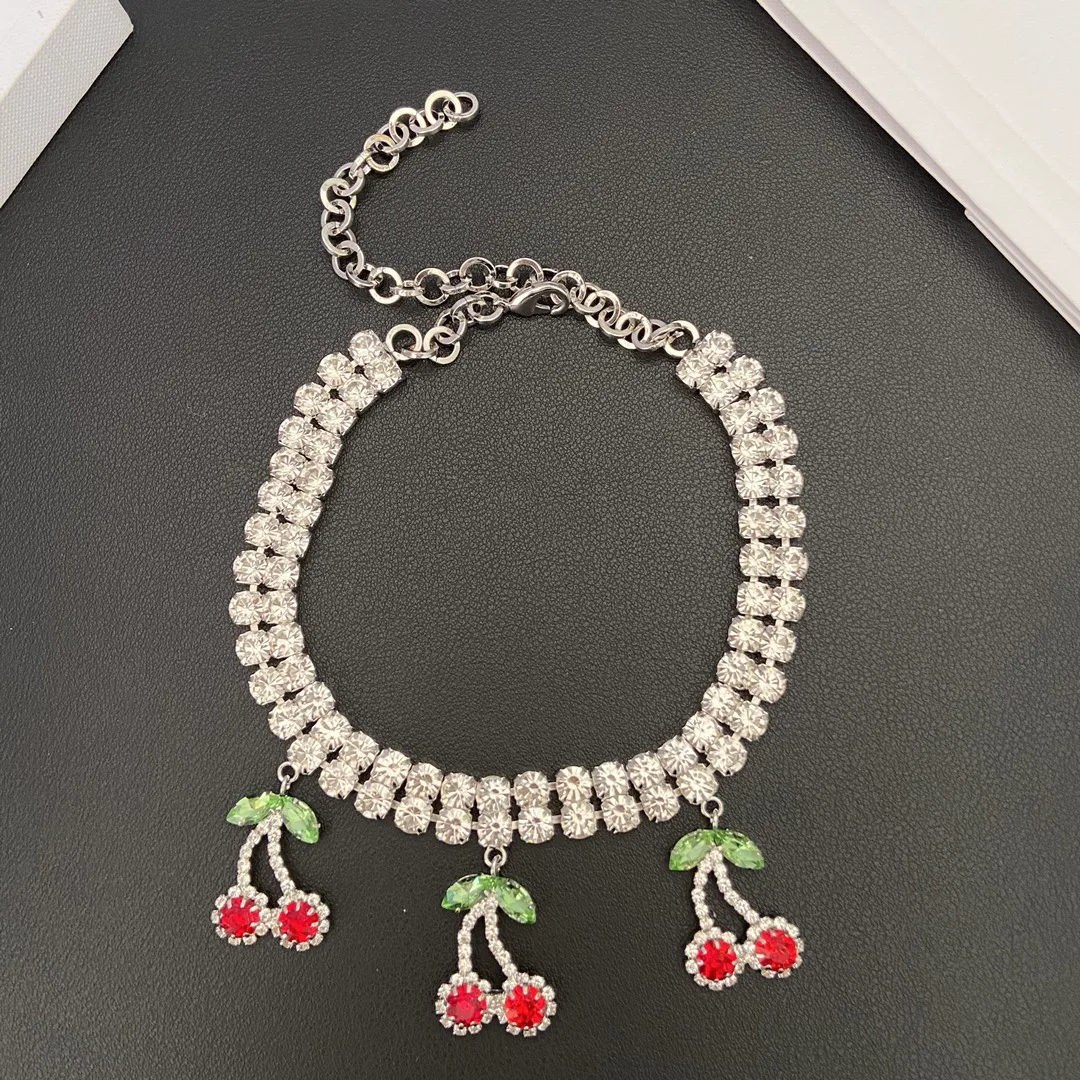 

Fashion personality romantic heavy industry exaggerated crystal cherry necklace