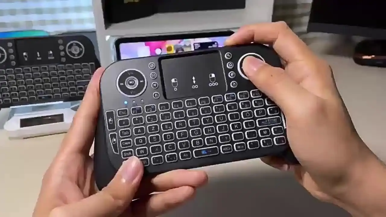 V8 2 4G Мини Беспроводная Клавиатура Bluetooth 5.0 Воздушная Мышь с Подсветкой Пульт