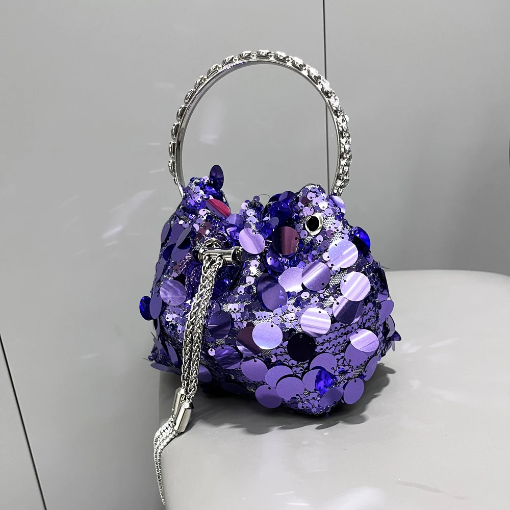 حقائب يد فاخرة مصممة للمناسبات الرسمية، بما في ذلك...