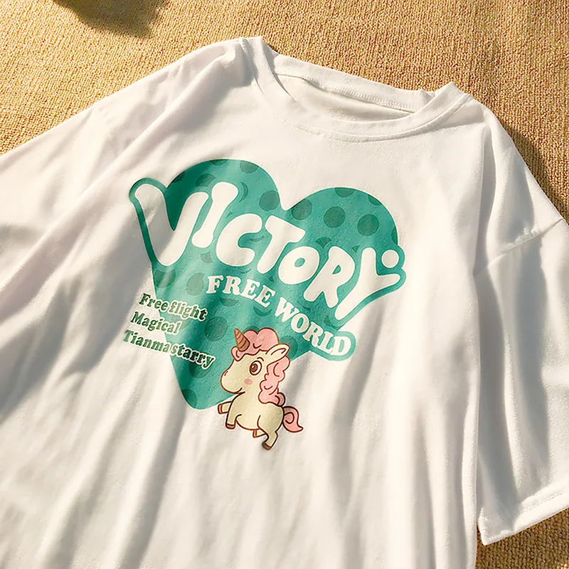 

Женская футболка с коротким рукавом, круглым вырезом