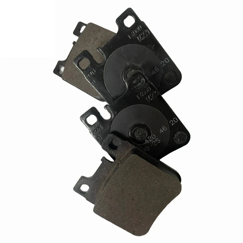 A0024204620 Car Rear Brake Pad For Mercedes Benz C208 A208 W124 W210 S210 W140 C140 Accessories