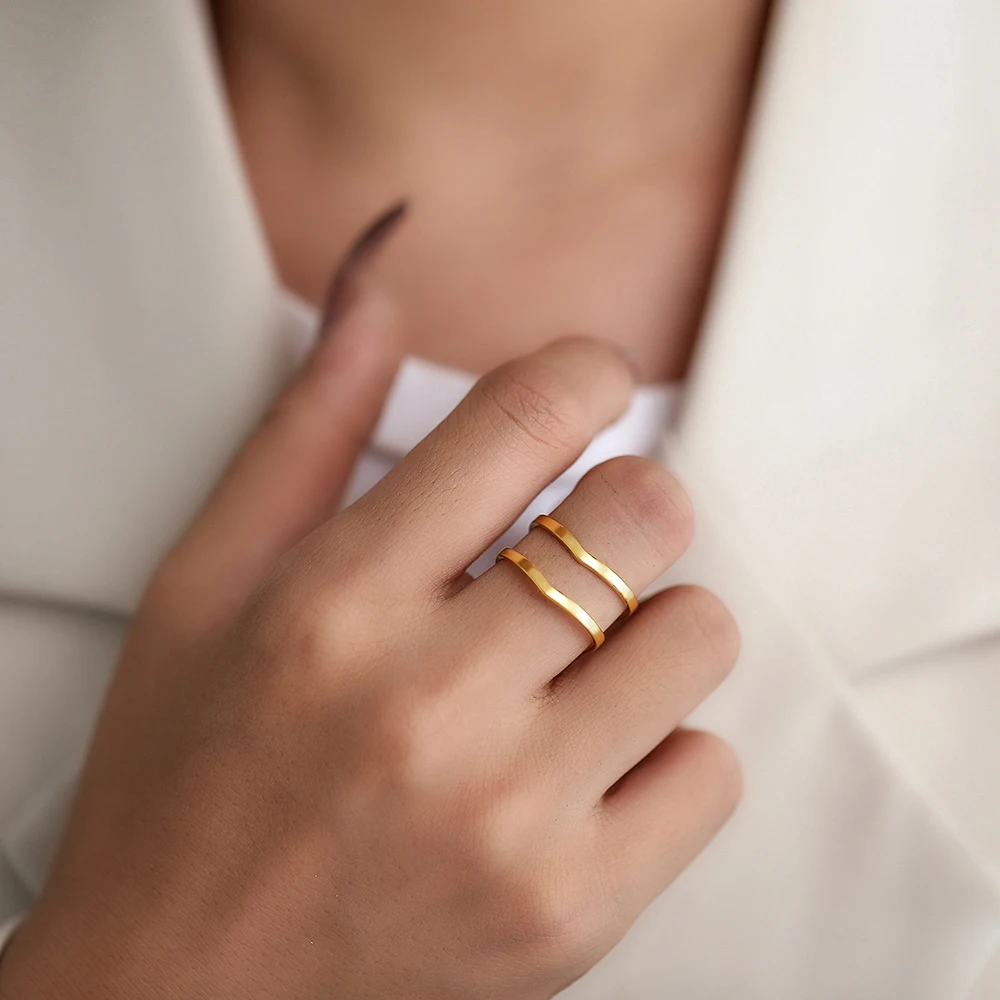 Double Layer Wavy Ring Stainless Steel Simple Ladies Wedding Ring_voghion.com