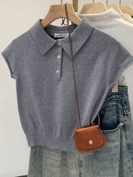 T-shirt in maglia a maniche corte con colletto polo da donna, grigio tinta unita, con bottoni frontali, elasticizzata, leggera, casual, estiva