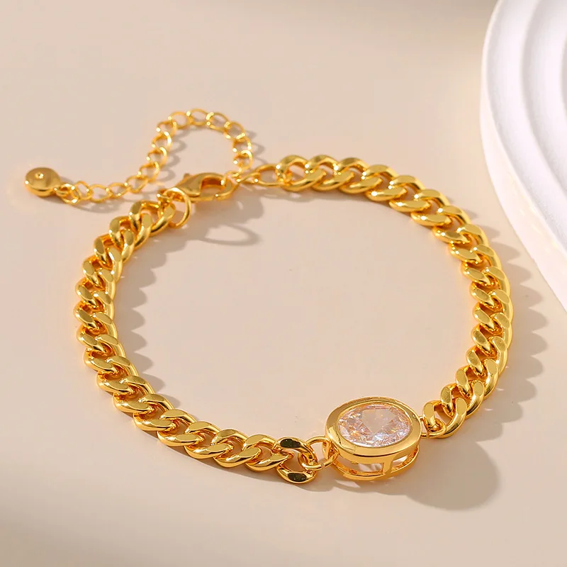 

Copper Plated 18K Gold Korean Version Oval Zircon Bracelet Women's Metal Texture High-end Sense Romantic Charm Gift For Women