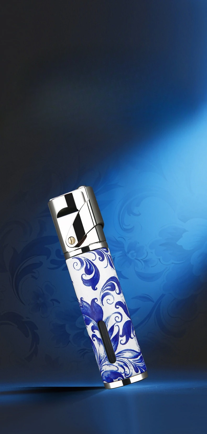 Description Picture 5 of itemFashionable Blue and White Porcelain Pattern Inflatable Lighter, Personalized Portable Cigarette Lighter, Cigarette Accessories