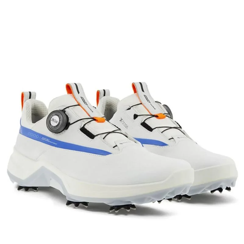 Golf shoes