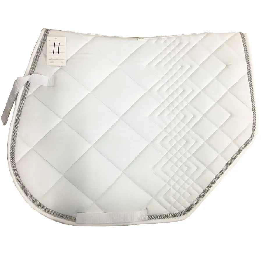 New developing horse saddle pad