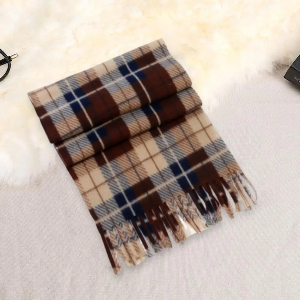 Рисунок 3 - Бархатная шаль, зимний шарф в клетку