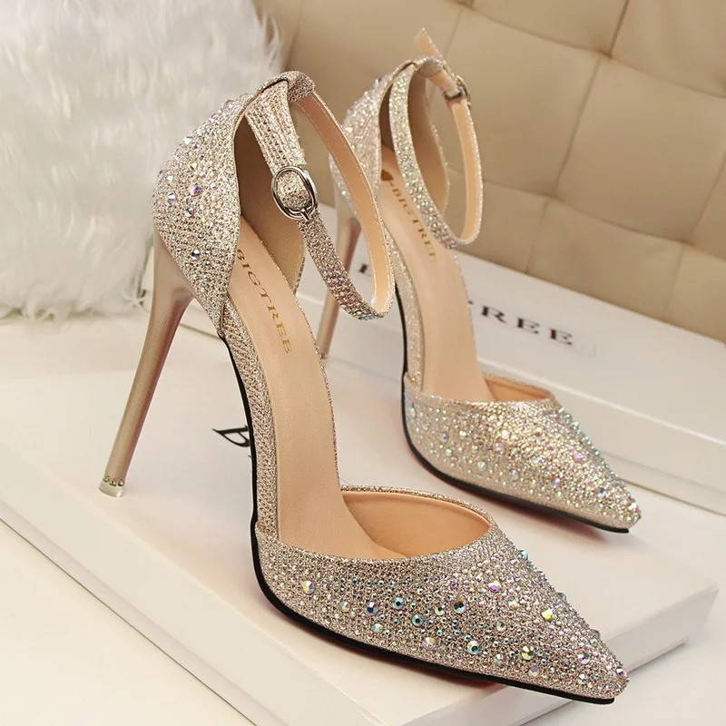 

Luxury Brand High-heeled Shoes Woman Sandal Bling Sparkling Rhinestones Shallow Mouth Fingertip Scarf Word Sweet Princess Shoes