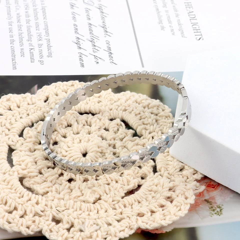 New 316L Stainless Steel Leaves Bangle Bracelet Minimalist Metalic Golden 18 K Cuff Bracelet Waterproof Jewelry Party Gift