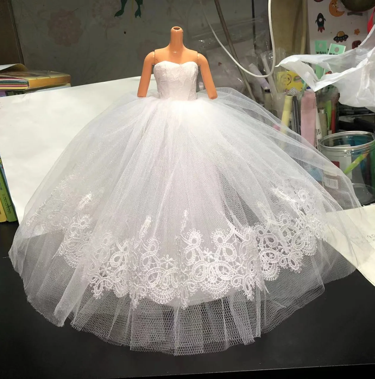 Vestidos de novia de lujo blancos hechos a mano a la moda para 30