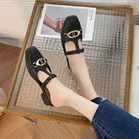 Sandales d'été à talons bas pour femmes, chaussures de luxe rétro en métal, résistantes à l'usure, pantoufles de marche quotidiennes 2