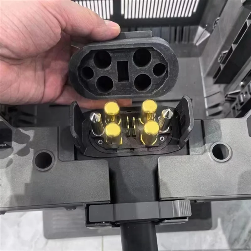 Couvercle de protection en silicone pour panneau de distribution drone agricole DJI Agras T60, texture silicone détaillée.