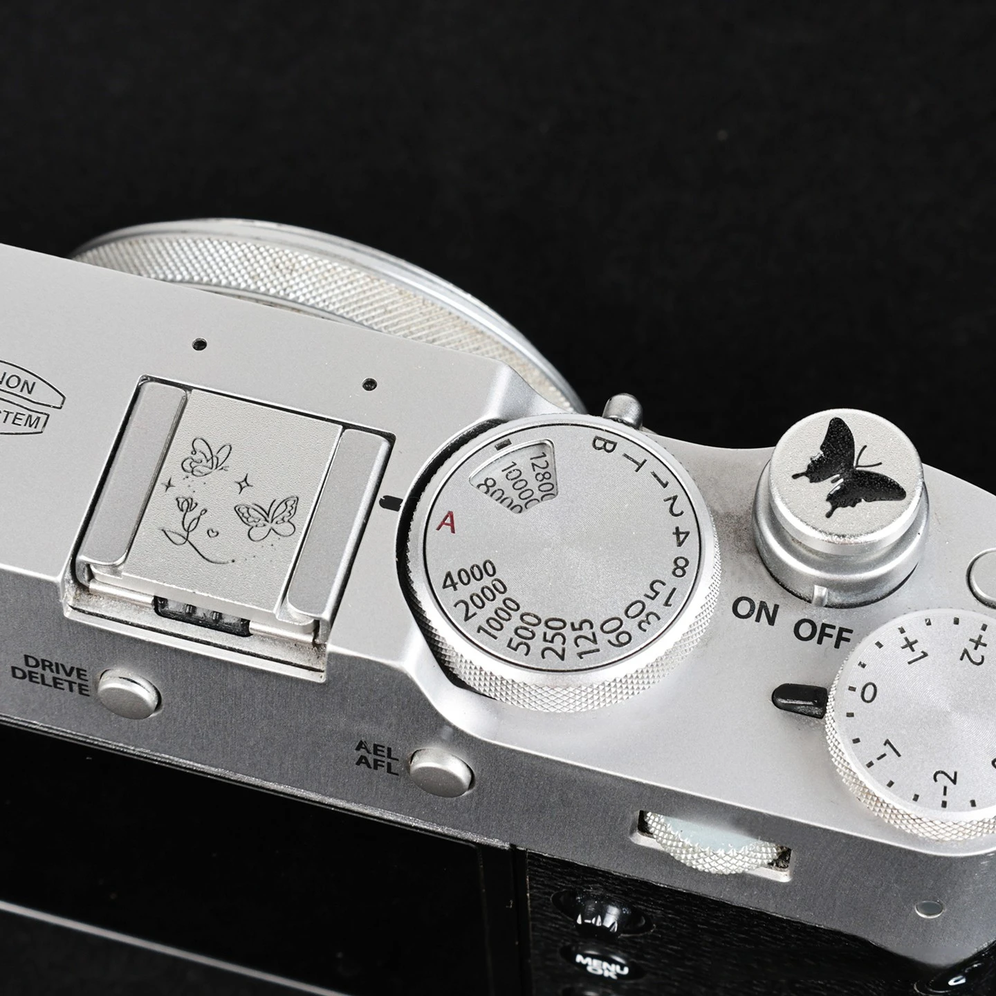 카메라 메탈 핫슈 커버, 후지 XT3 XT10 XT20 XT50 X100V X100VI XT30II XT30III 나사식 셔터 버튼 액세서리에 적합