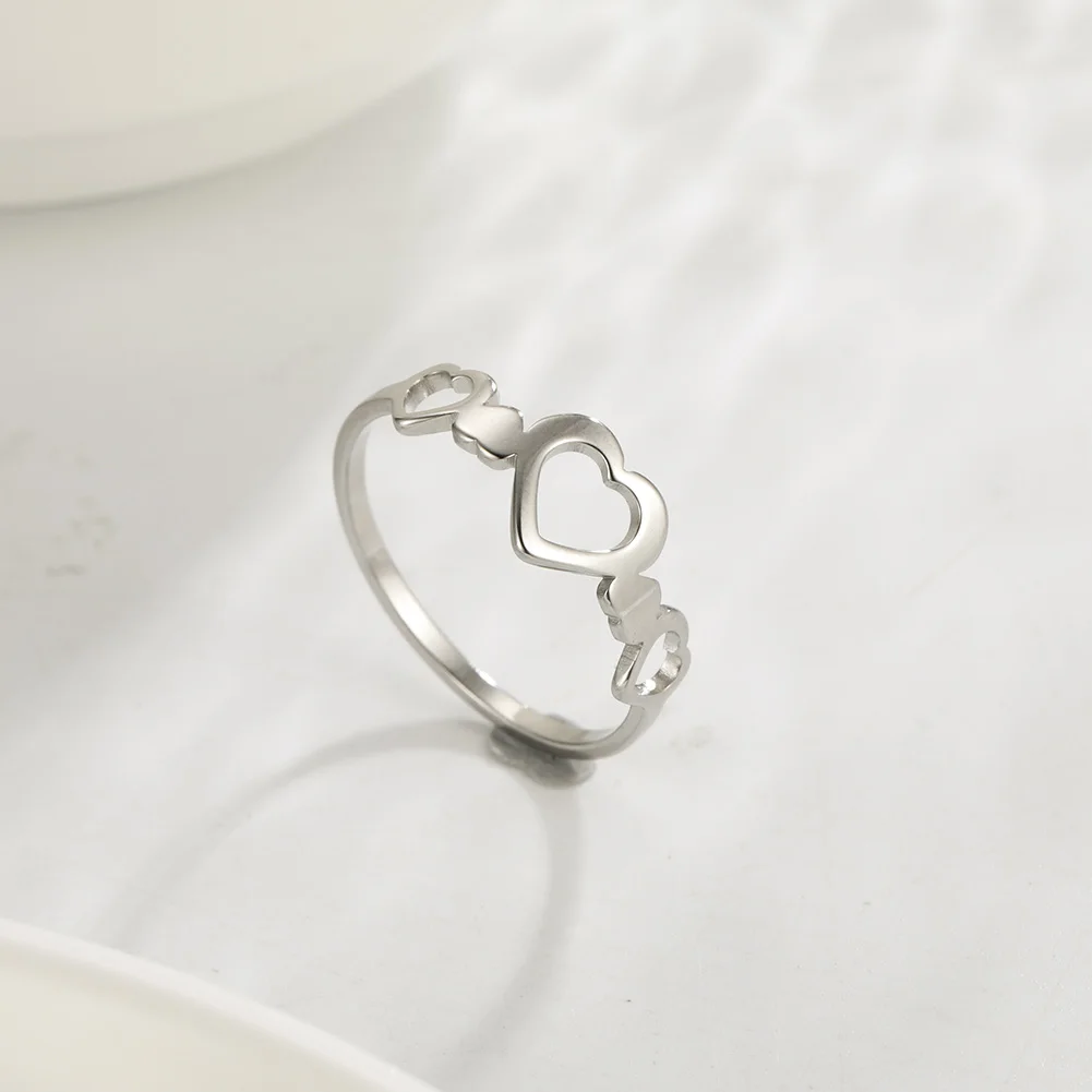 Amaxer Hollow Heart-Shaped Women Ring Love Design Cute Fashion Stainless Steel Ring for Women Jewelry Young Girl Gift 6