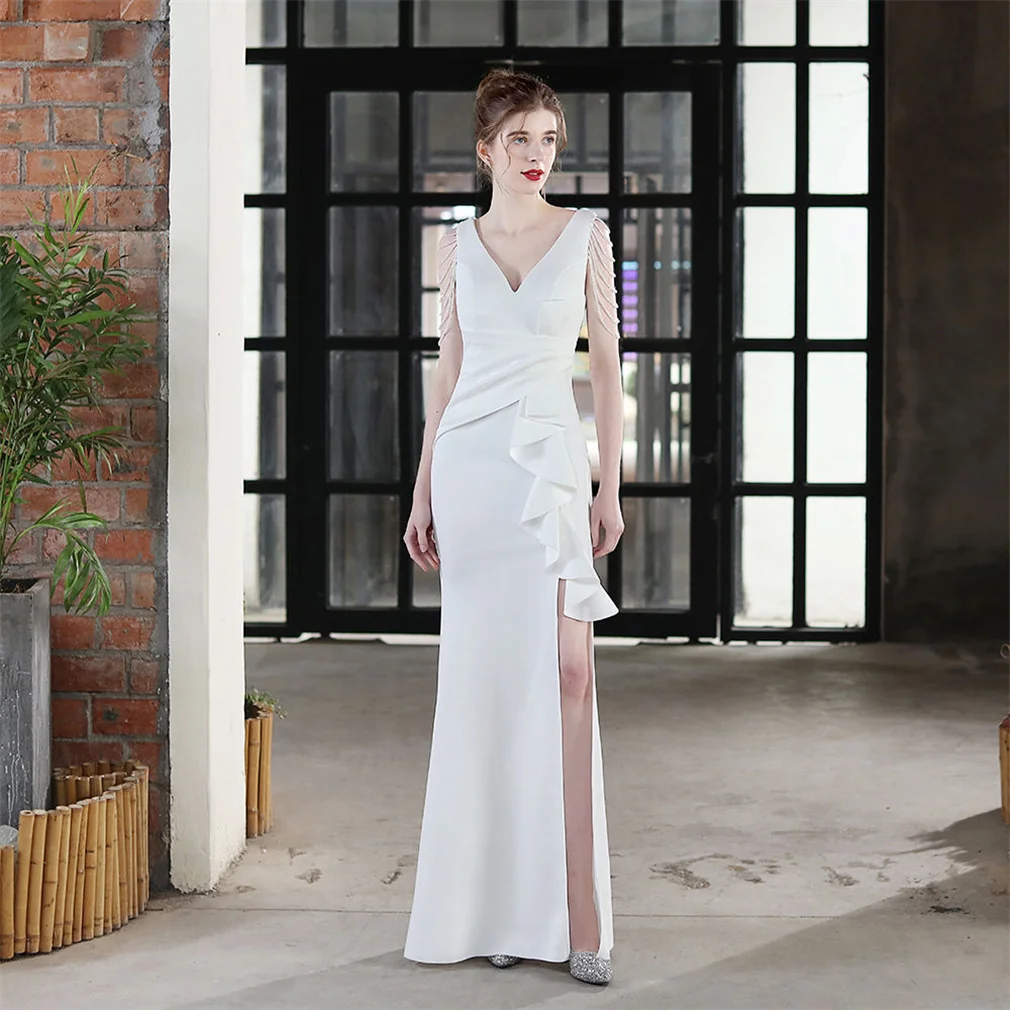 Рисунок 2 - Красное женское длинное платье для выпускного вечера