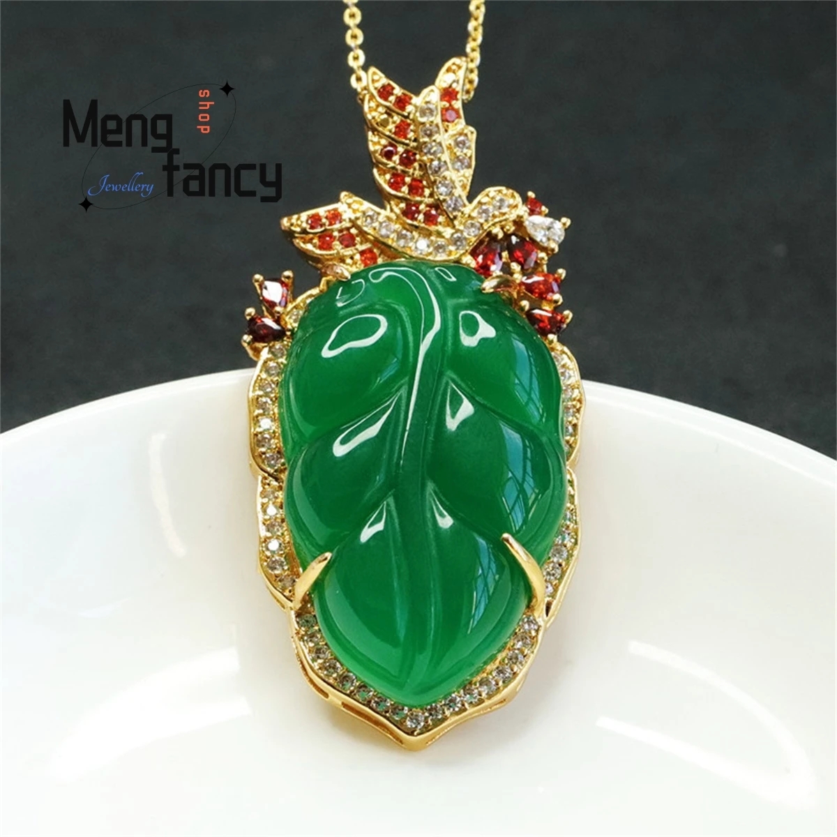 

Natural Chrysoprase Agate Leaves Pendant Simple Generous Charm Fashion Luxury Elegant Versatile Beautiful Best Selling Jewelry