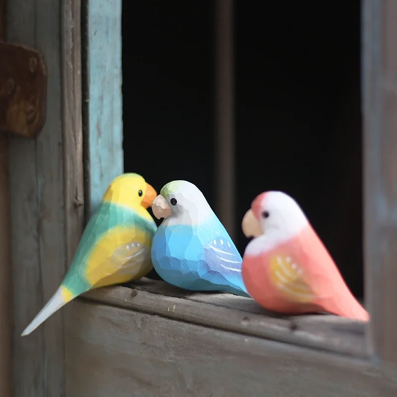 

Solid Wood Decorative Figurines for Home Desk Decoration, Carving Bird, Tiger Skin, Cloud-spotted Parrot Figurines