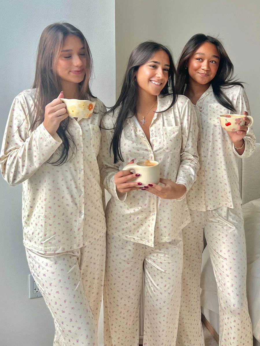 

Combhasaki Women's Y2K 2Pcs Heart/Floral Print Pajamas Set Long Sleeve Lapel Button Up Shirt Tops+Sleepwear Pants Pjs Loungewear