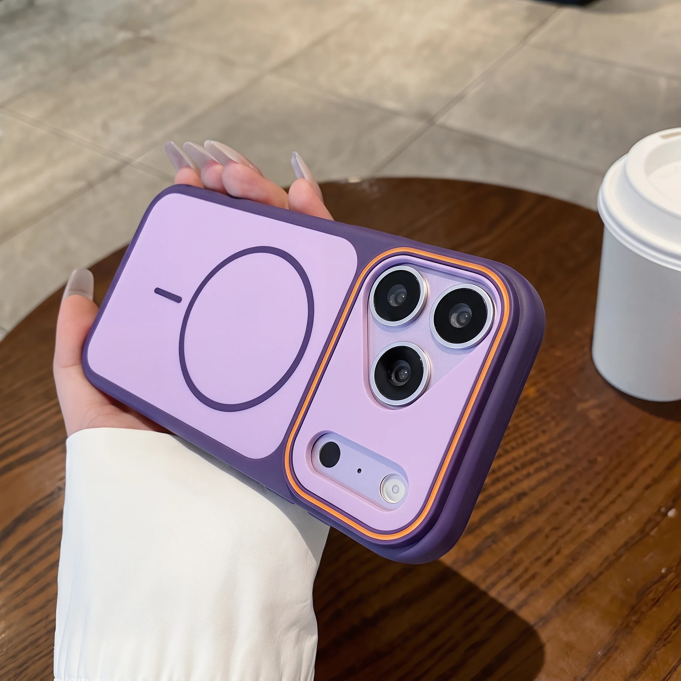 Sleek Dual-Tone Magnetic Phone Case with Large Viewport and Shockproof Back Cover