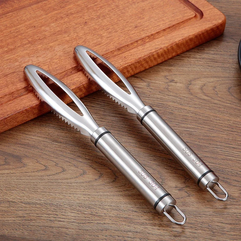 Ergonomska drška protiv klizanja na strugaču za ribu