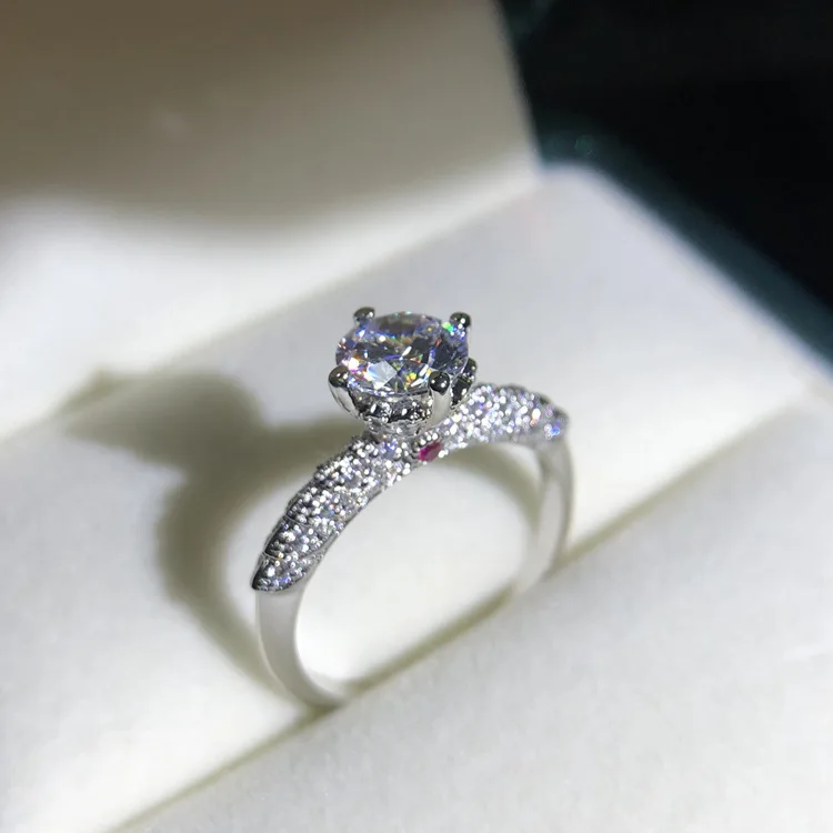 Boutique PT950 platinum diamond ring female inlaid ruby fourclaw female ring moissanite 1 carat for girlfriend