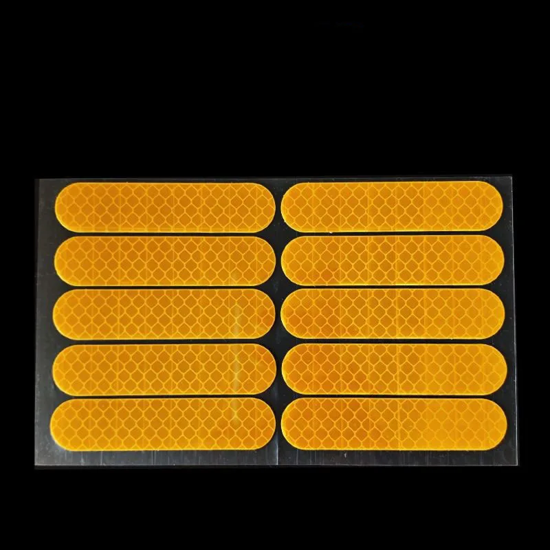 Adesivi riflettenti per bicicletta adesivi notturni per moto toppe decorative per casco strisce riflettenti resistenti all'usura impermeabili