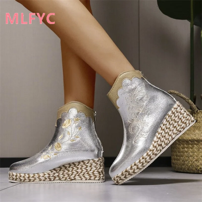 

Winter New Embroidered Women's Single Boots with Elevated Inner Height: Antique Low Barrel Boots for Women's Embroidered Boots