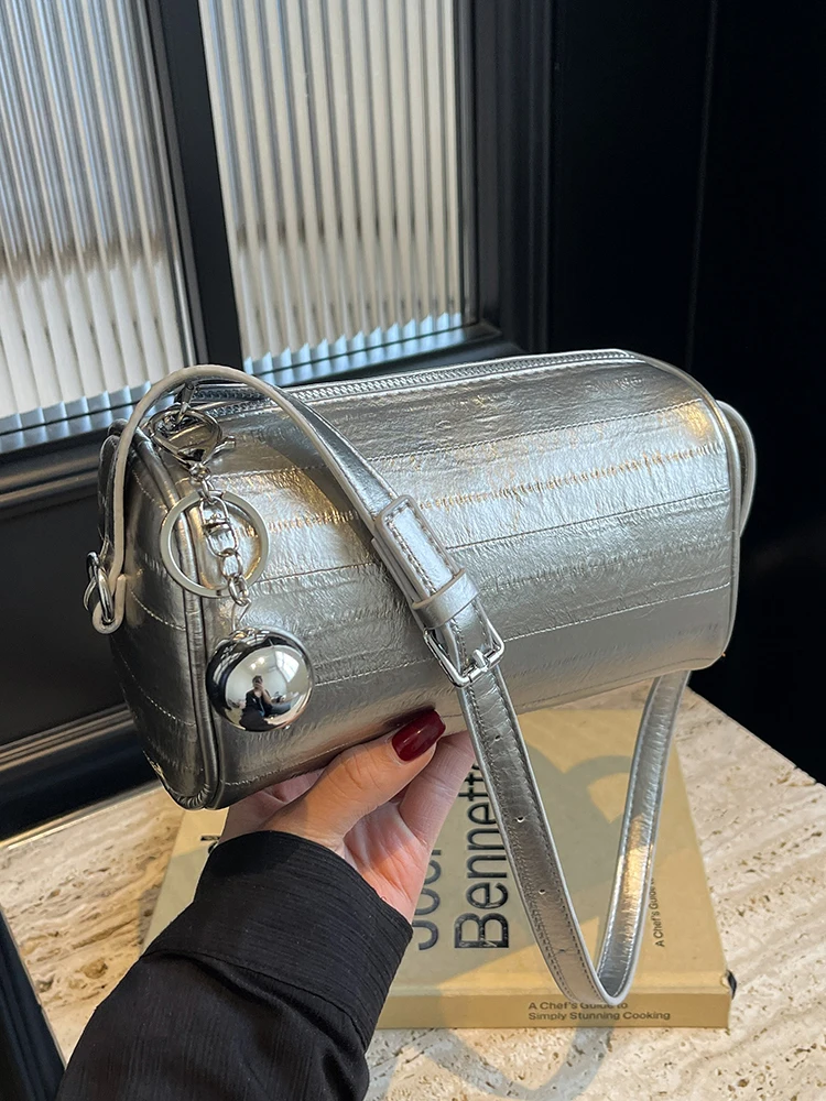 

Chic Barrel Shaped Underarm Bag For Women Fashion New Silver Single Shoulder Crossbody Bags Female Casual Versatile Coin Purse