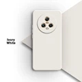 Lvory White