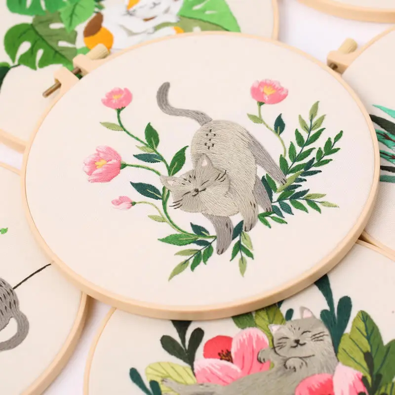 Cat Embroidery DIY Material Kits Paintings Hanging Picture Interesting Handicrafts Beginner Embroidery Kit Flower Stitch Kit, Size: 30