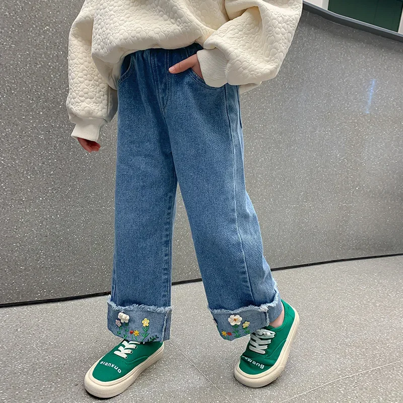 

Girl Jeans 2023 Autumn Jeans Korean Style Loose Straight Leg Embroidery Princess Children Cute Baby Wide-leg Pants Girl Pants