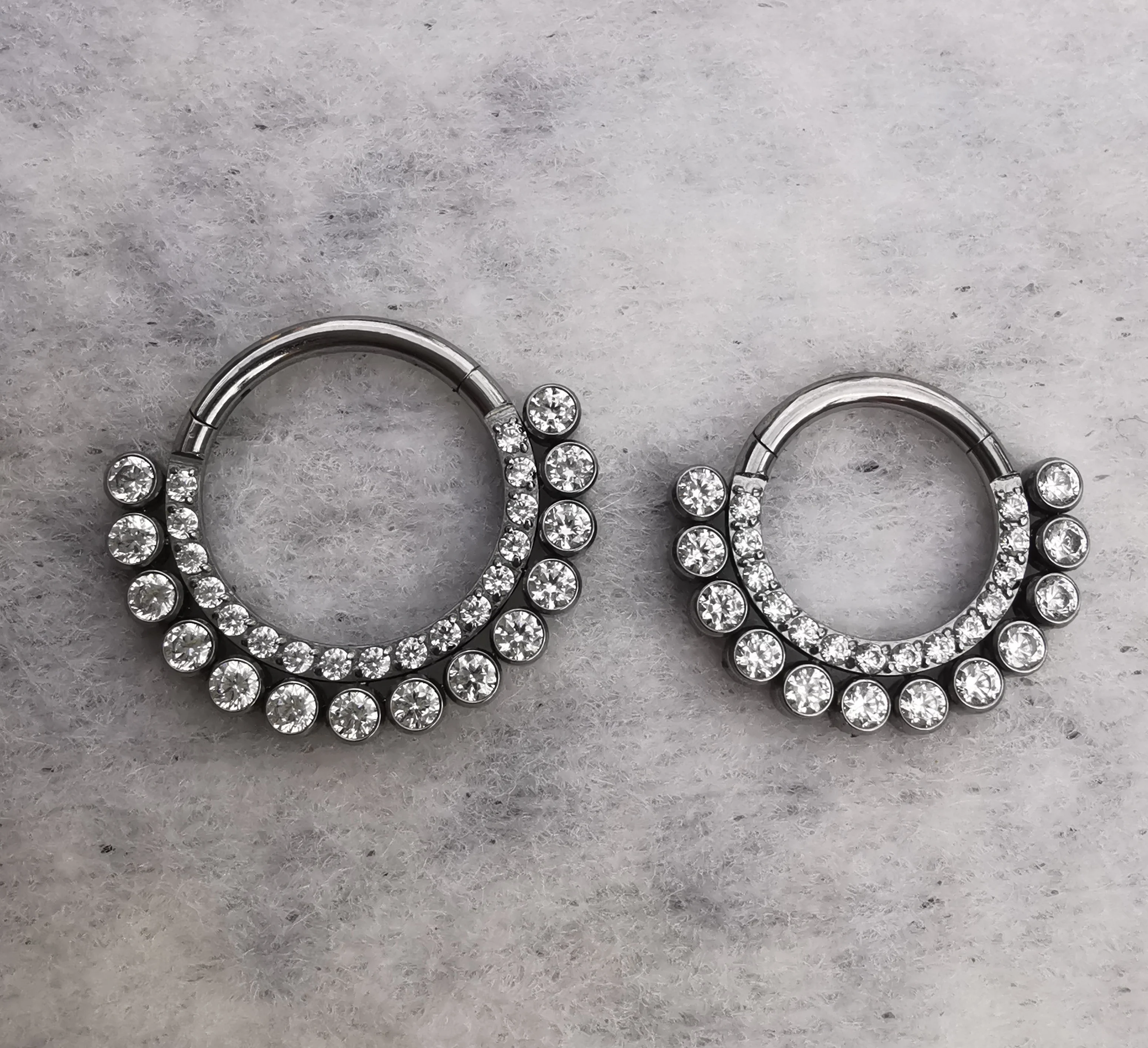 16G Implant Grade Titanium Hinged Segment Ring Clicker for Nose Daith Septum Earring Piercing Jewelry with CZ Gem