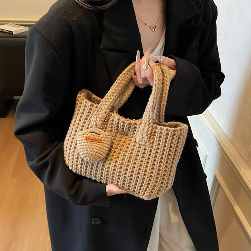 Korean Retro Women'S Shoulder Bag Casual Handmade Crochet Woven Bag Autumn Winter Cute Handbag Mini Tote Bag Commuting Bag