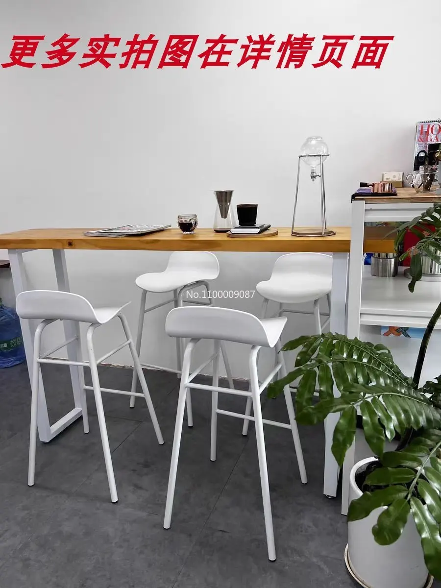 Рисунок 2 - Современное минималистичное искусственное