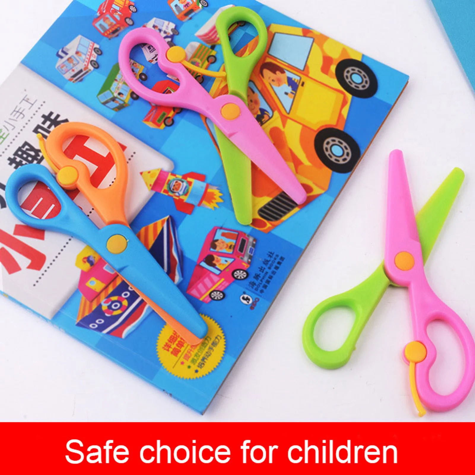 Scissor for kids 4Pcs Safety Plastic Paper Cutting Scissors Pre-school  Education Tools for Kids (Random Color) 