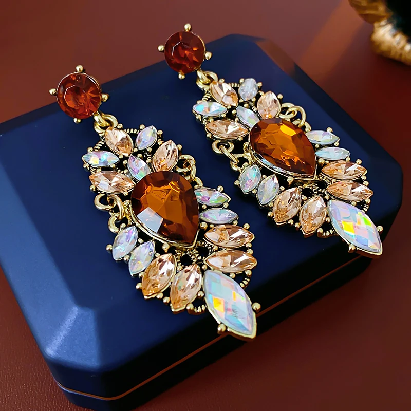 Women's Earrings Leaf Shaped Palace Ear Jewelry For Party Wedding