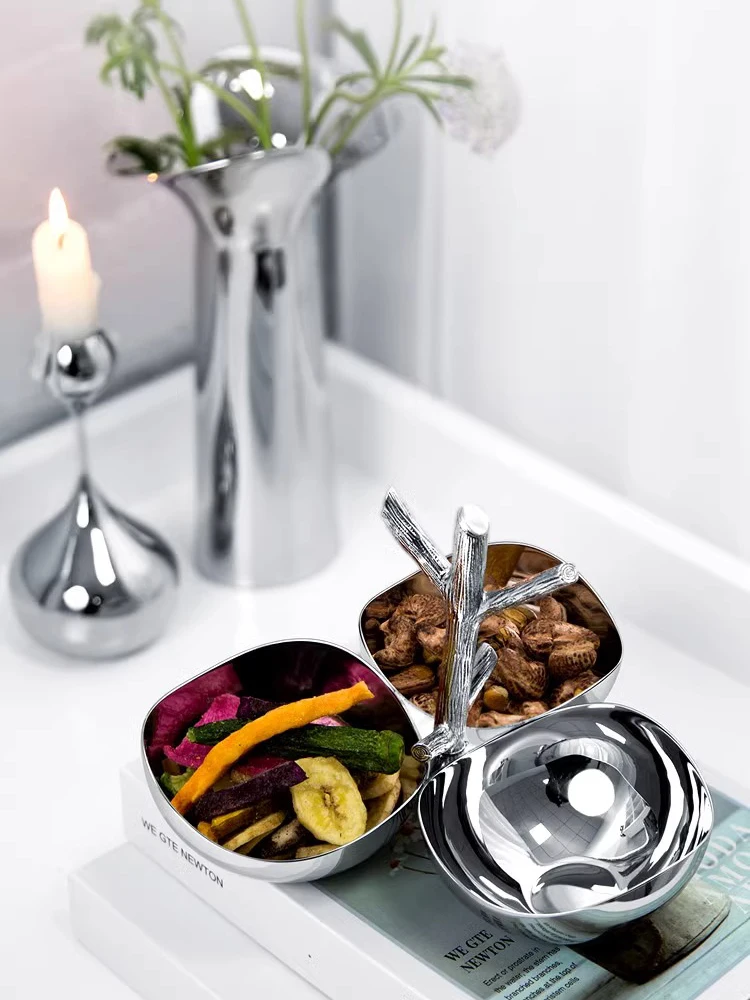 Luxury Stainless Steel 3-Section Snack Bowl Serving Bowl Dessert Plate with wooden Tray for Home Decoration Table Kitchen Party