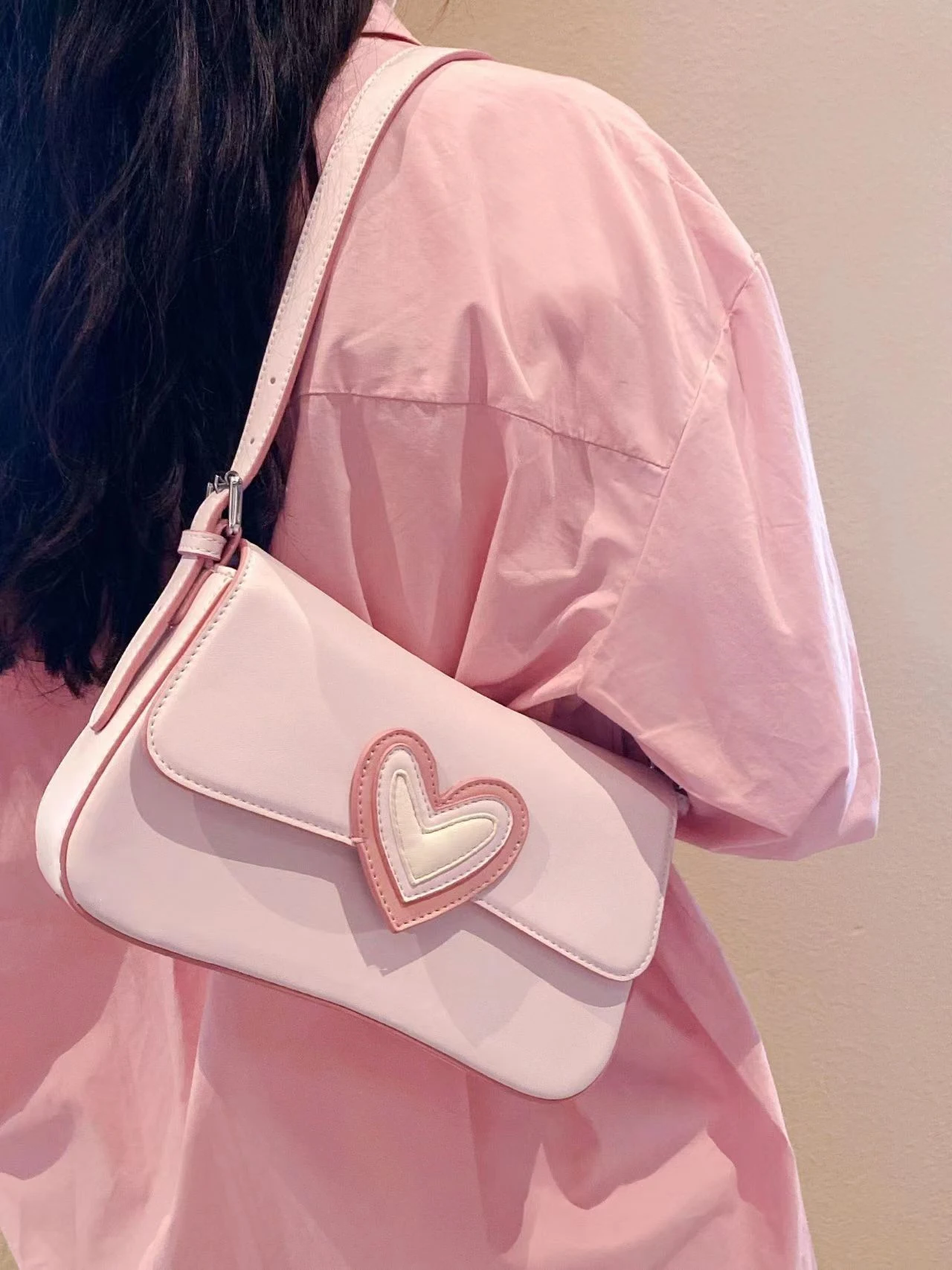 

Sweet Heart Underarm Bag for Women 2023 Summer New Simple All-match Shoulder Bags Elegant Fashion Female Chic Handbags